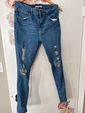 Levi's Blue Distressed Women's Skinny Jeans